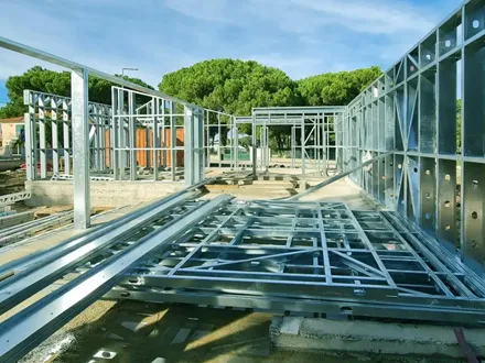 Reinforcement Layer Installation and Finished Product Protection