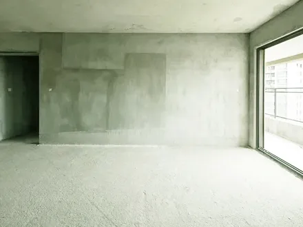 Balance Between Moisture Resistance and Vapor Permeability